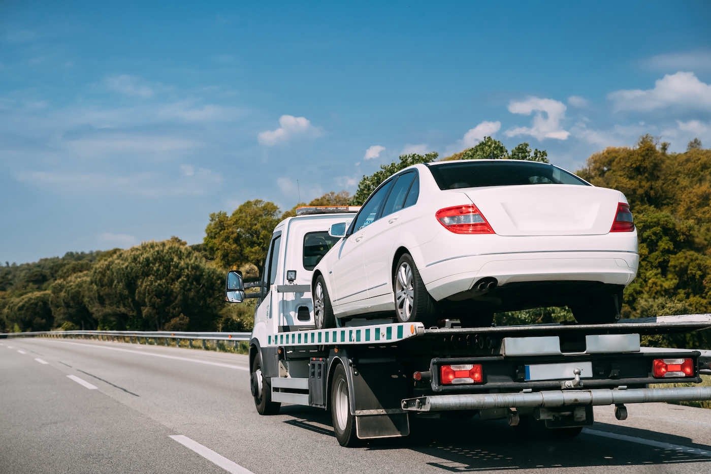 Mississauga-Ontario-flatbed-towing