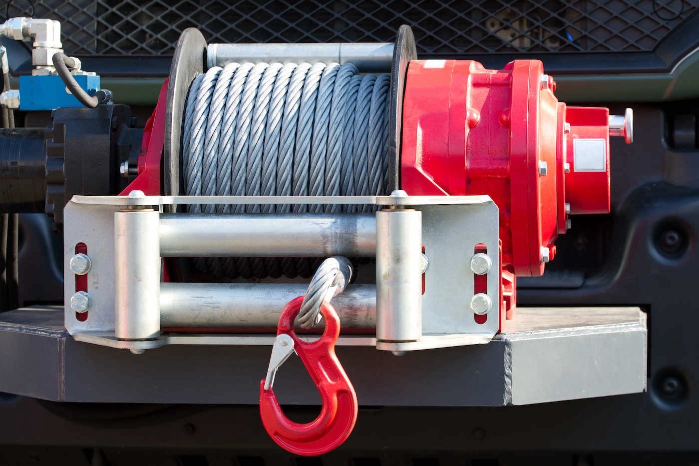 Mississauga-Ontario-heavy-winching