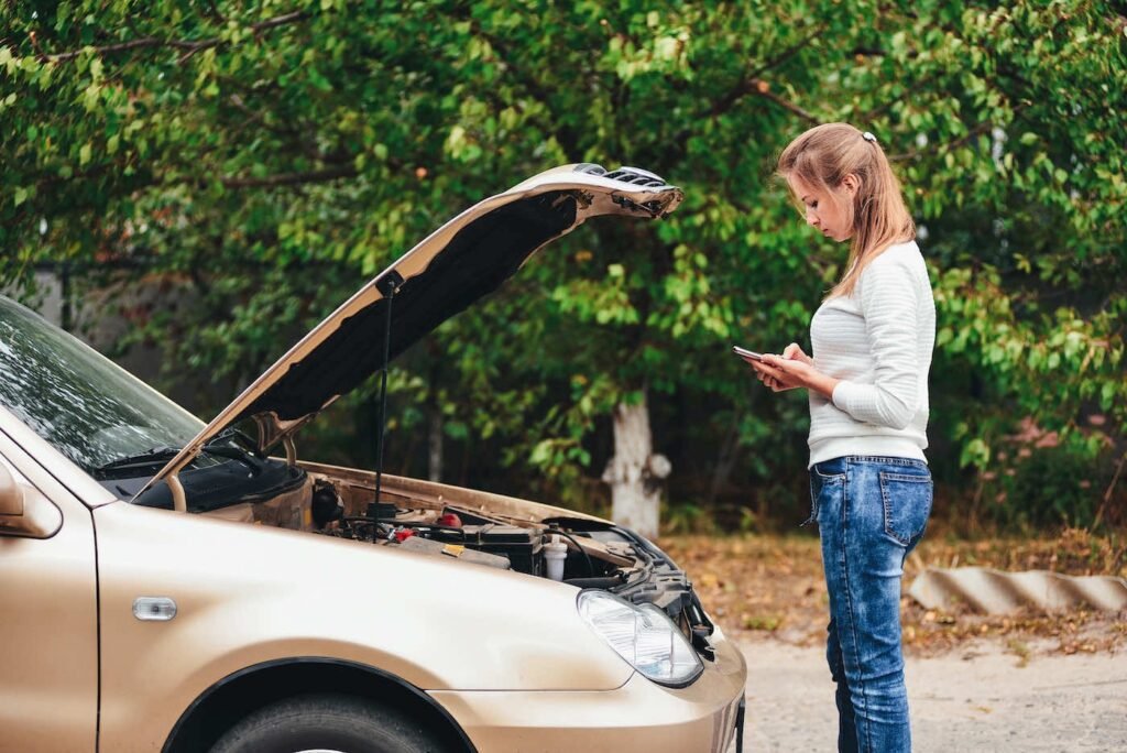 Mississauga-Ontario-roadside-assistance-help-1024x684