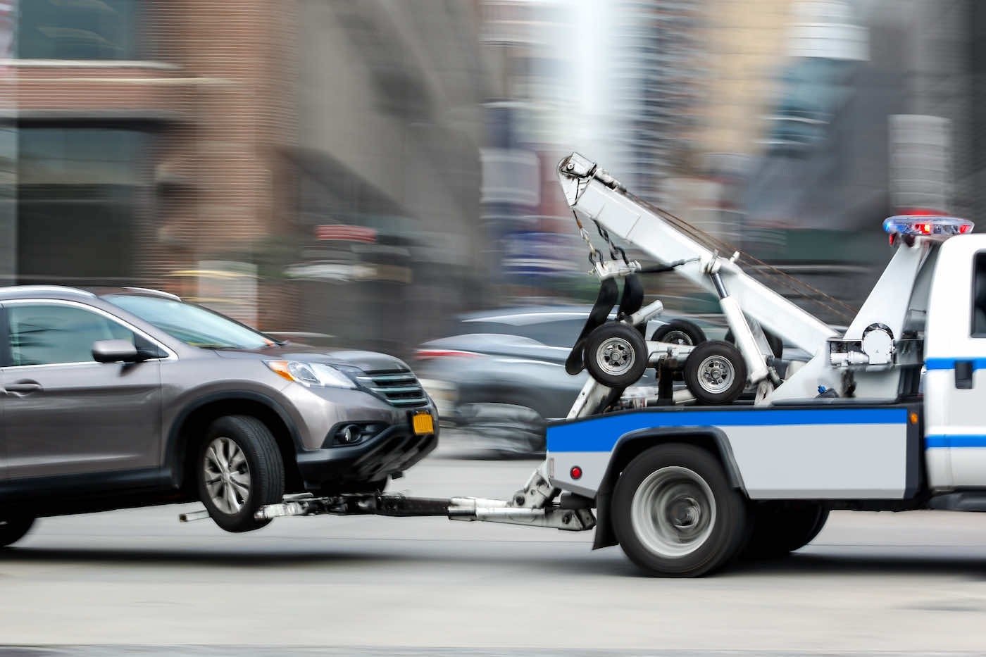 Mississauga-Ontario-wheel-lift-tow-truck-iamge